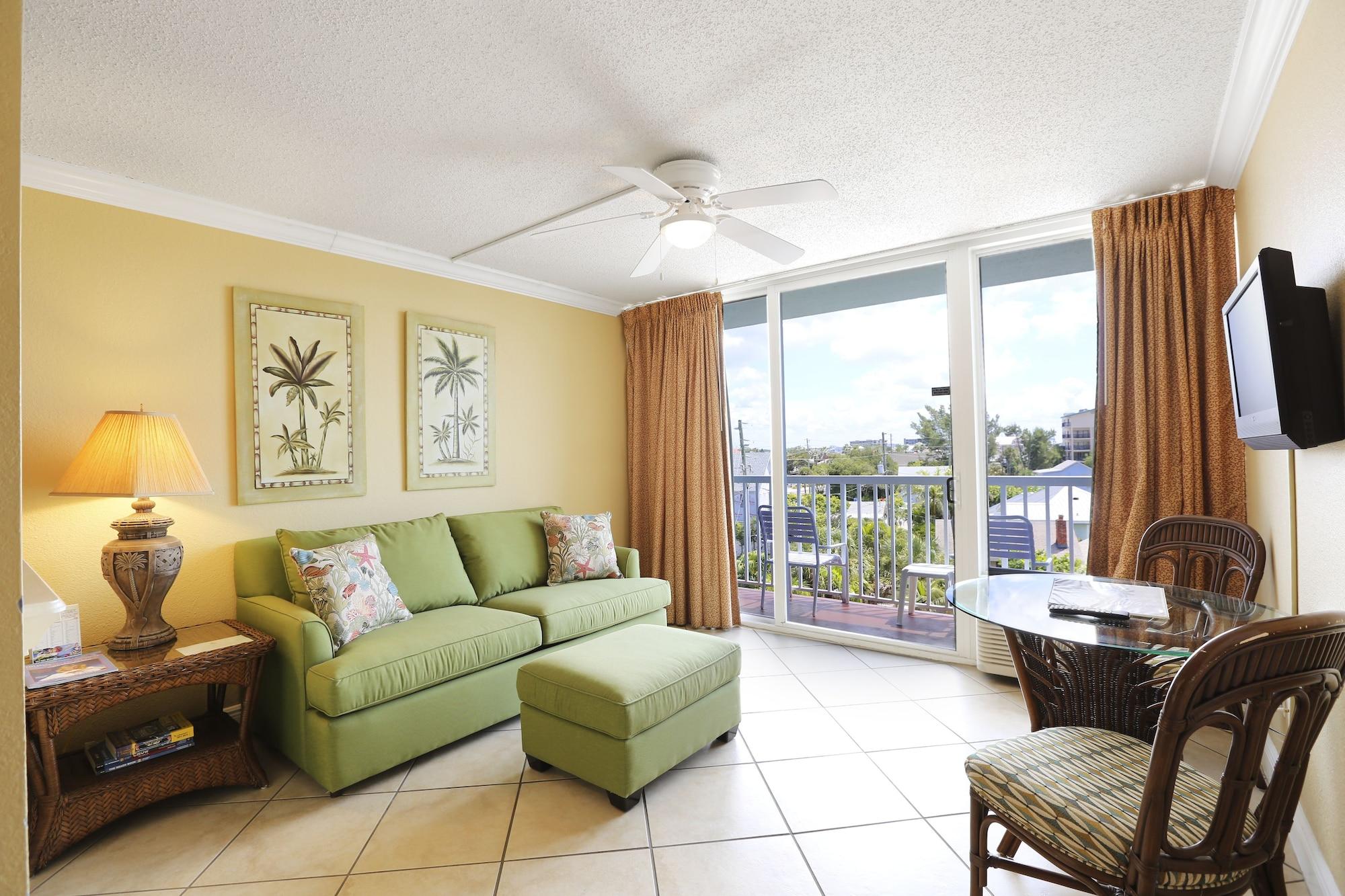 Barefoot Beach Club St. Pete Beach Esterno foto