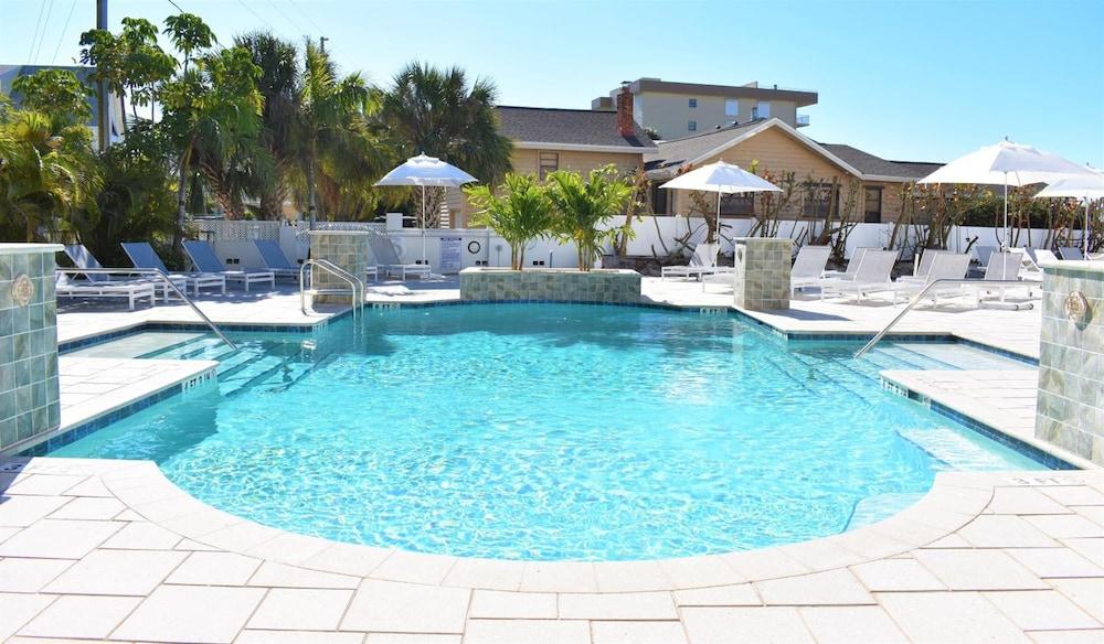 Barefoot Beach Club St. Pete Beach Esterno foto