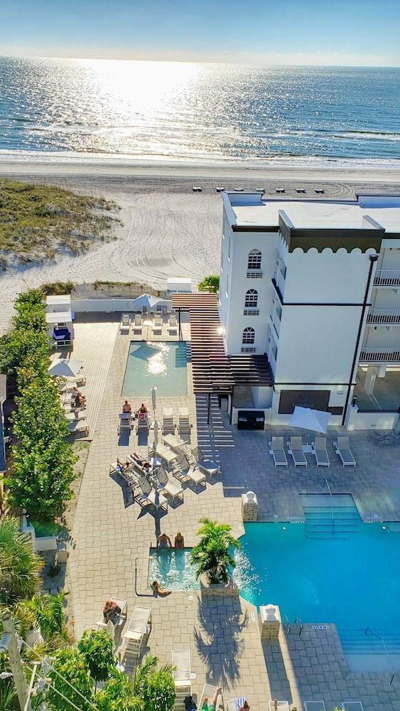 Barefoot Beach Club St. Pete Beach Esterno foto