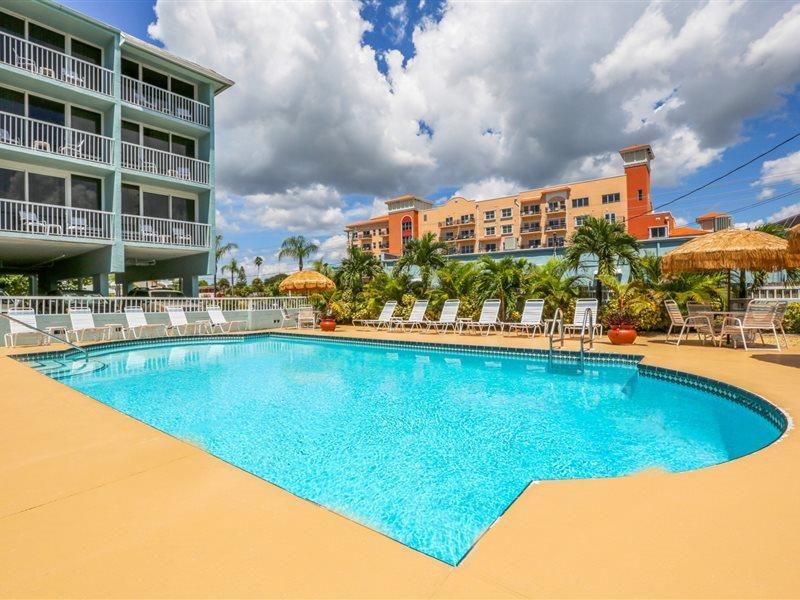 Barefoot Beach Club St. Pete Beach Esterno foto